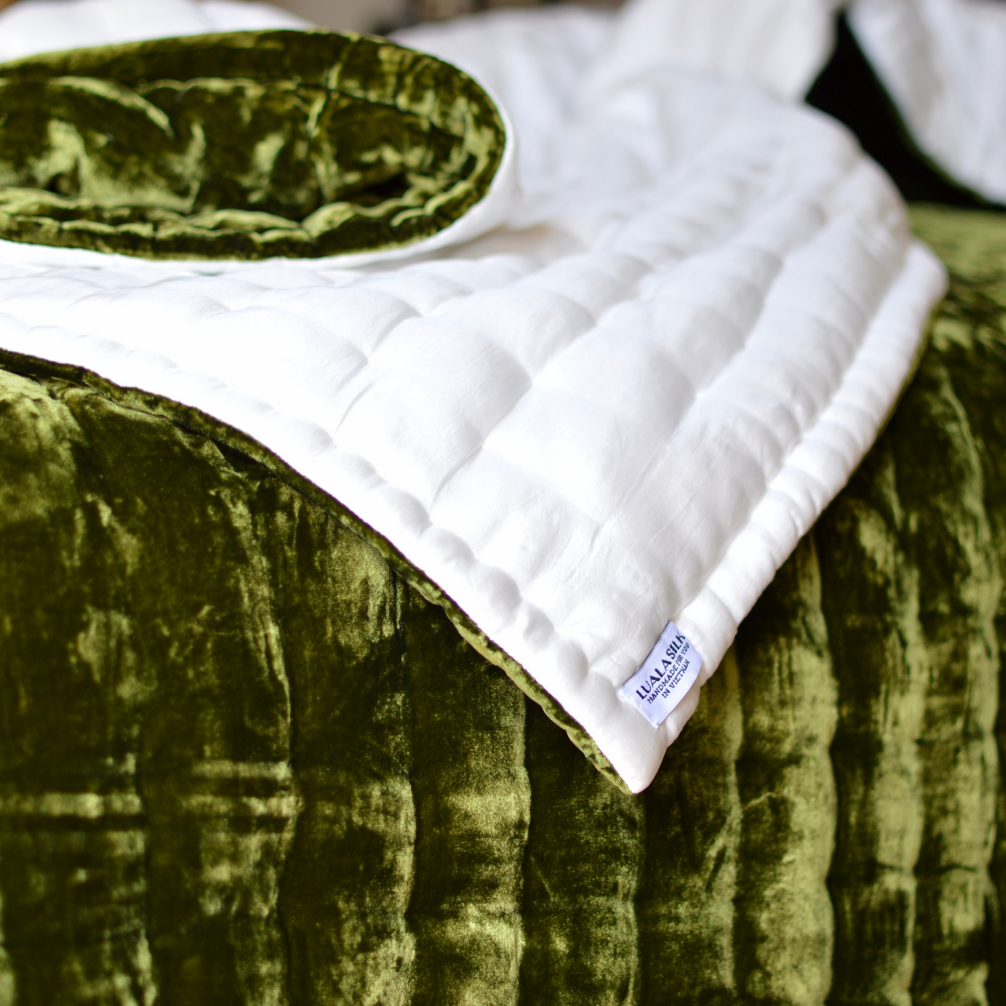 Silk Velvet Hand Quilt Comforter Duvet Coverlet-Olive Drab-Box Hand Stitched