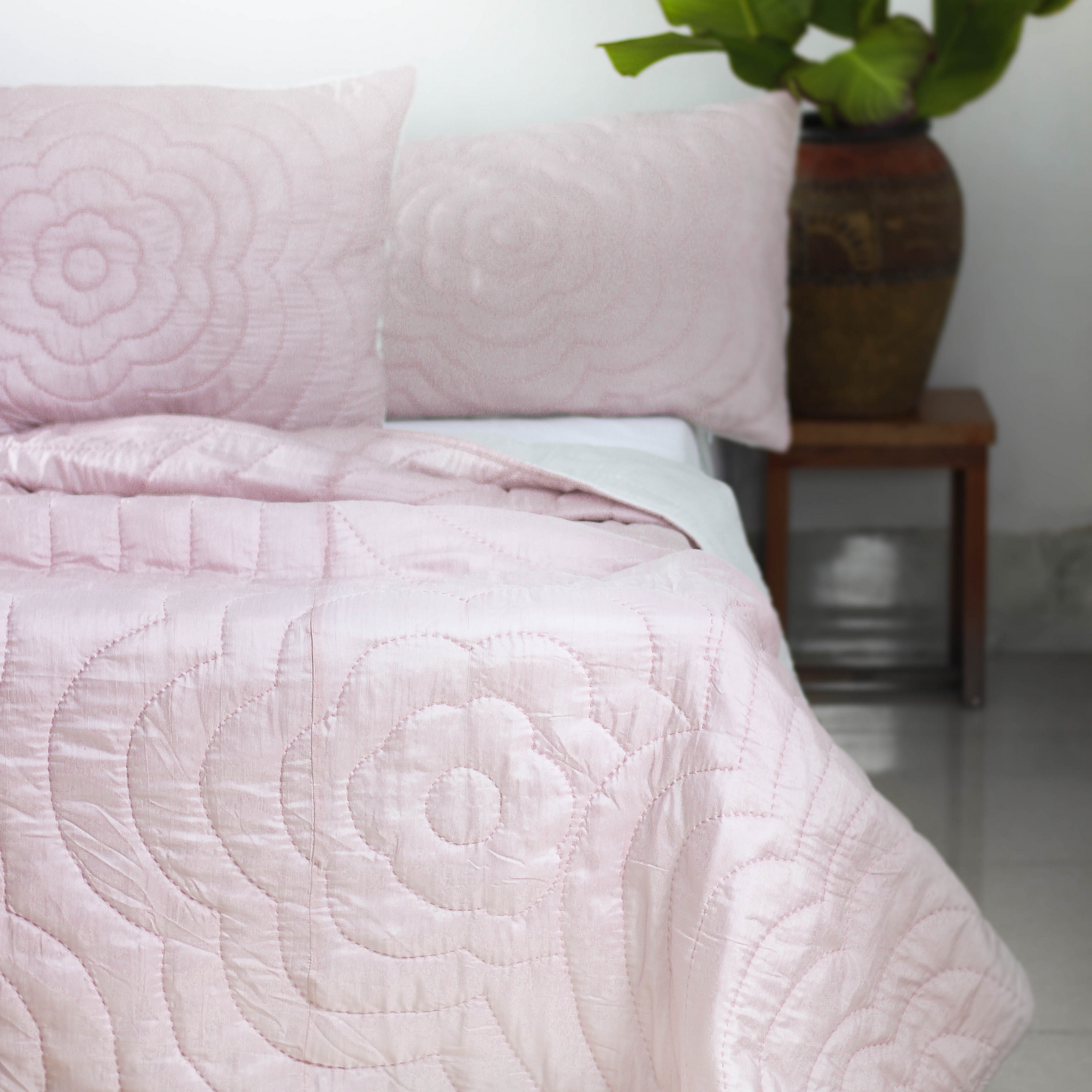 blossom silk hand quilted luxurious silk bedding set