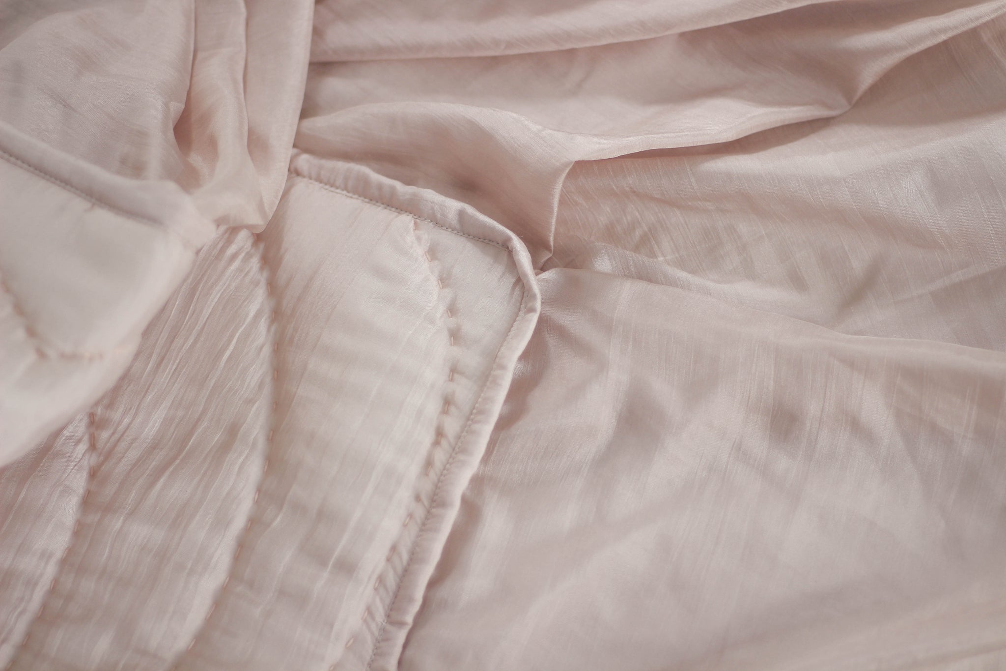 Silk Sheet with Ruffle Skirt- Silk Bed Skirt - Blush Pink – Luala Silk