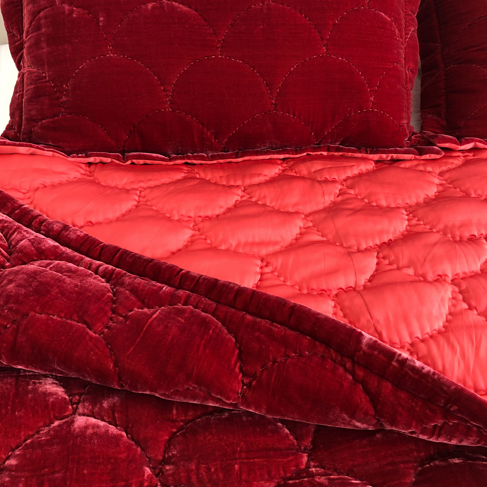 Silk Velvet Comforter Set - Hand Quilted Duvet -Fish Scale Hand Stitching- Red Rose