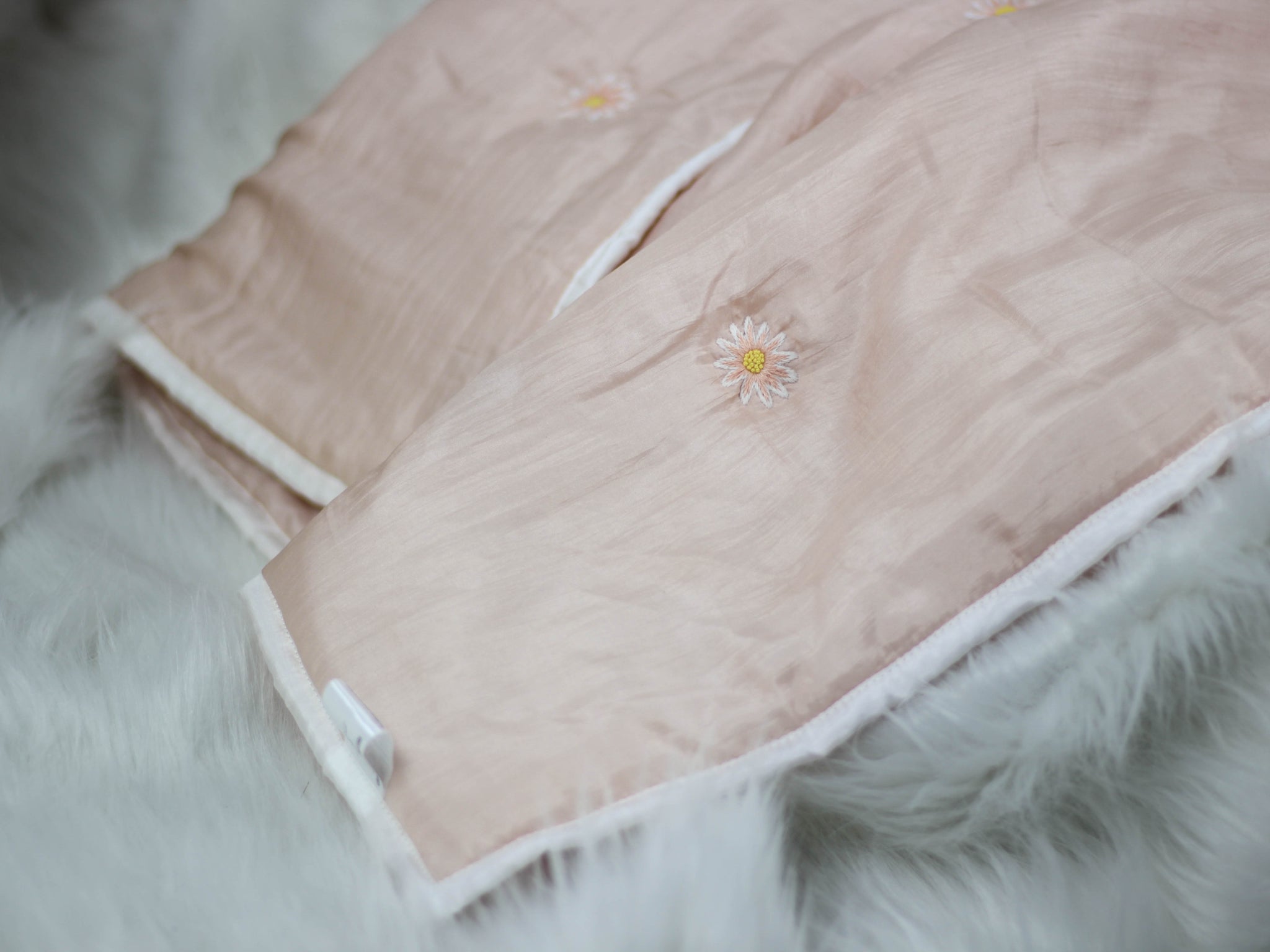 Baby Crib Set - Natural Silk Crib Bedding Set For Your Baby