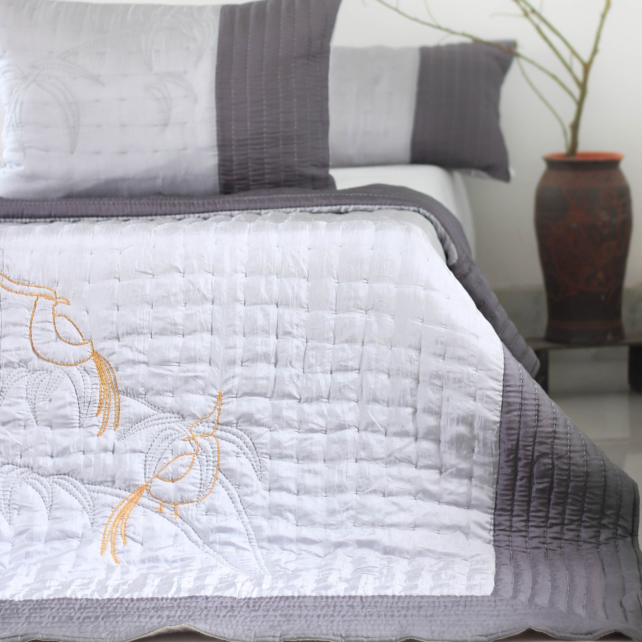 Mulberry Silk Quilt and Shams Comforter sets-The Thorn Bird Hand Embroidery