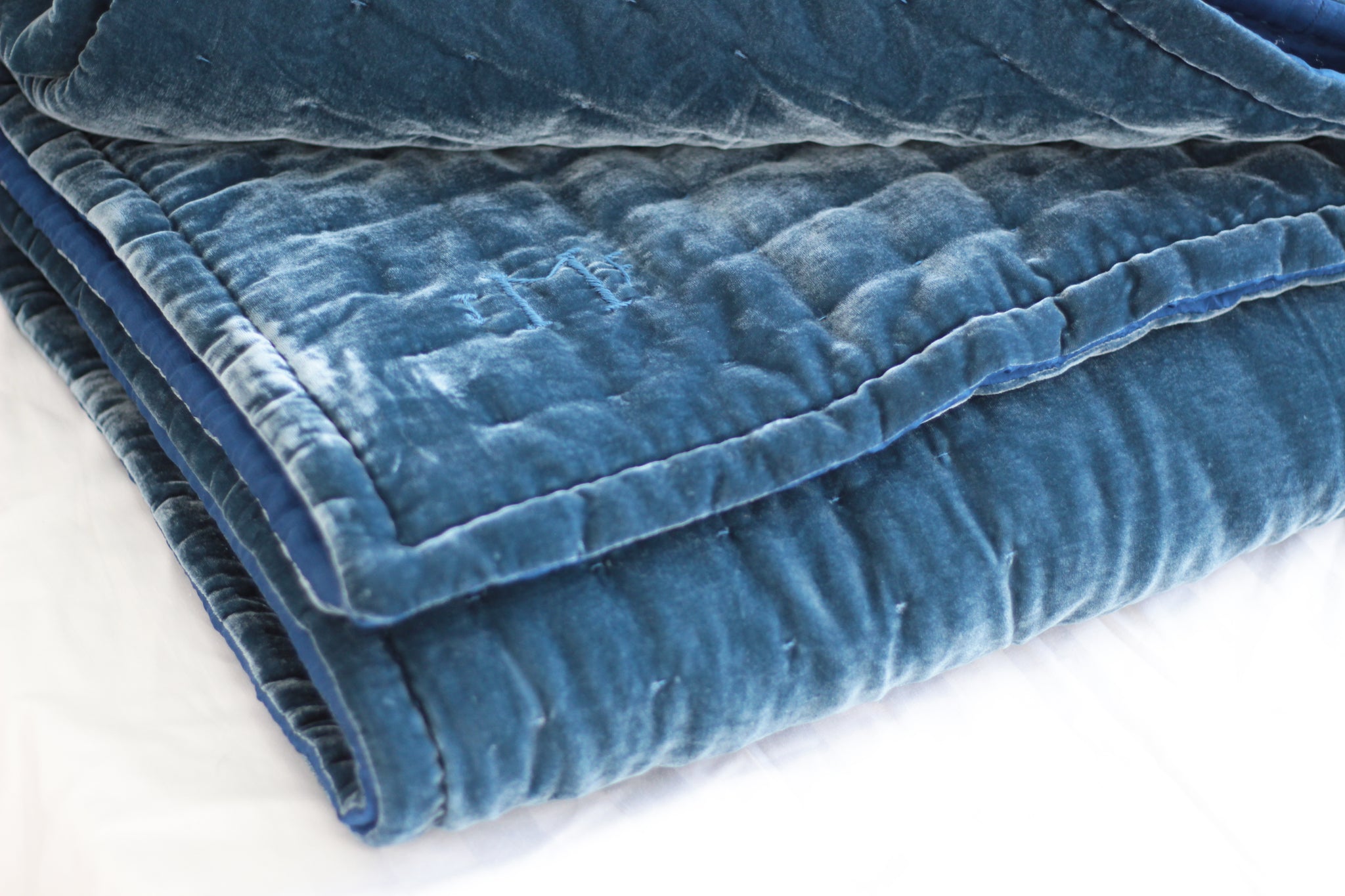 Silk Velvet Comforter Set - Quilt and Shams - Chess Hand stitch-Midnight Blue