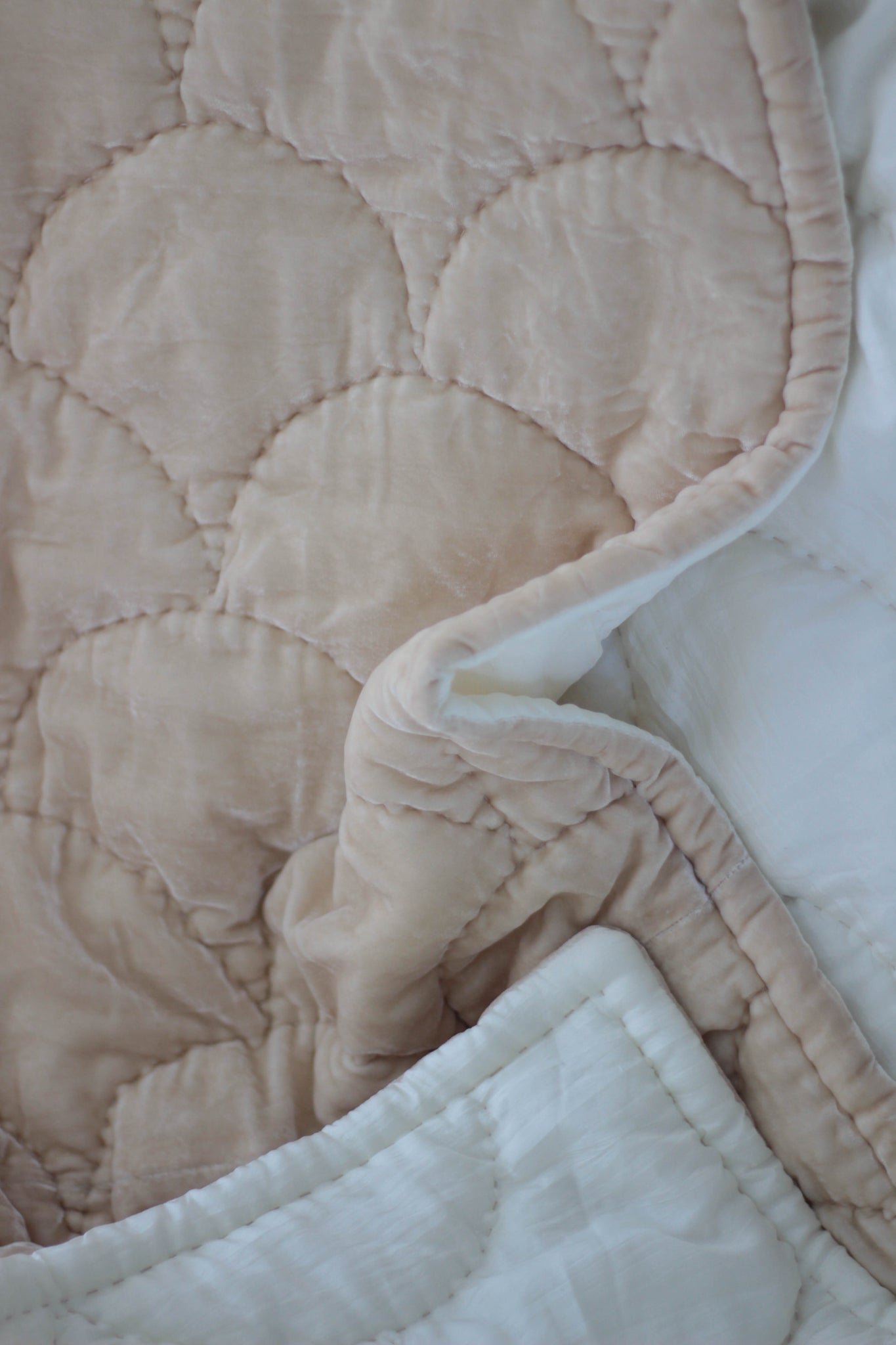 Silk Velvet Hand Quilted Duvet -Fish Scale Hand Stitching